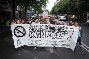La manifestación en sus primeros metros por Gran Vía.