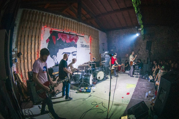 Orioko Etxeluze gaztetxean ospatu zuten 18. urteurreneko festa.