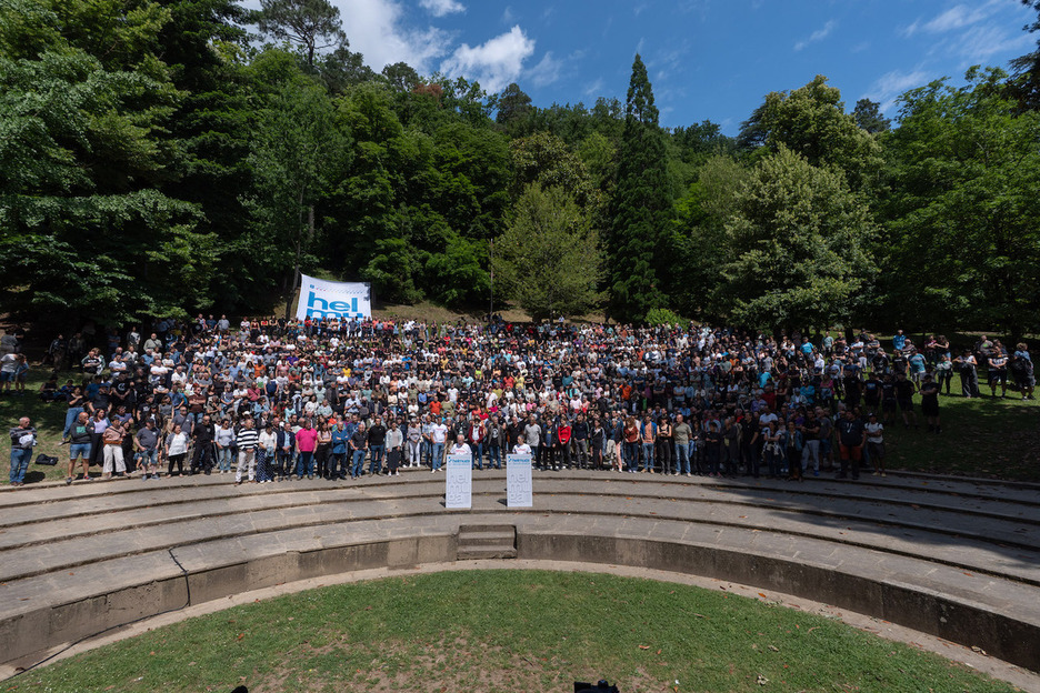 Imagen panorámica del anfiteatro. Imagen panorámica del anfiteatro.