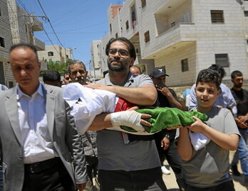 Funeral de Sam Abou Haikal, un bebe muerto a manos de Israel.