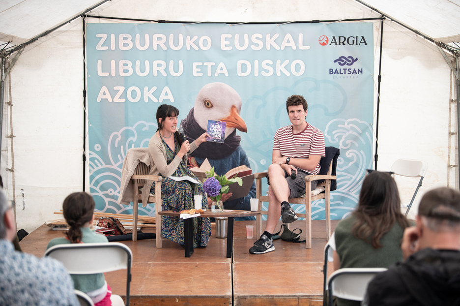 EHZren 'Auzolanaren lurretan' liburu argitaratu berria aurkezteko parada ere izan zen. EHZren 'Auzolanaren lurretan' liburu argitaratu berria aurkezteko parada ere izan zen.