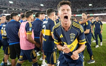 Euforia de Ander Herrera en uno de sus pocos buenos días con Boca Juniors.