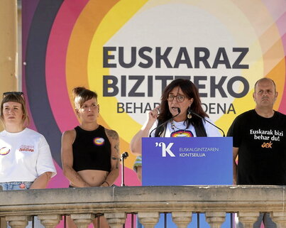 Idurre Eskisabel Kontseiluko idazkari nagusia, hitzartze nagusian.