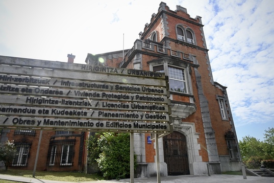 Edificio Santa Clara, donde se encuentran las dependencias de Urbanismo.