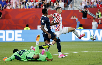 Budimir remata el gol de Croacia contra Panamá.
