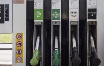 Surtidor en una gasolinera de Burlata.