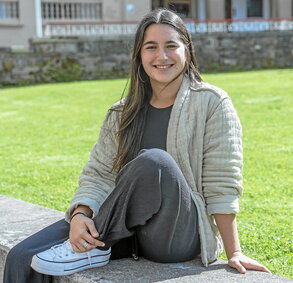 Elene Zearra, soroslea