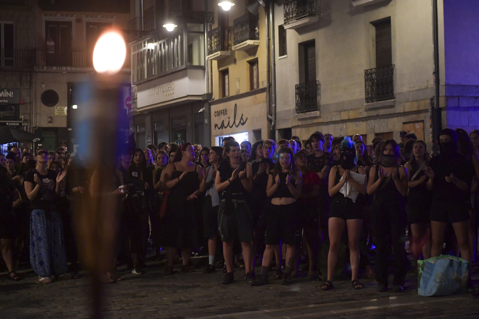 La marcha nocturna, en la plaza Consistorial. La marcha nocturna, en la plaza Consistorial.