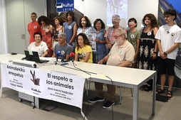Presentación del manifiesto en favor del respeto a los animales en Leioa.