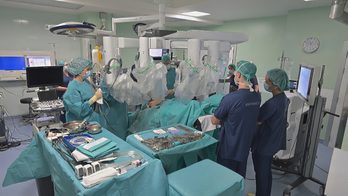 Equipo que participó en el trasplante renal con donante vivo con cirugía robótica