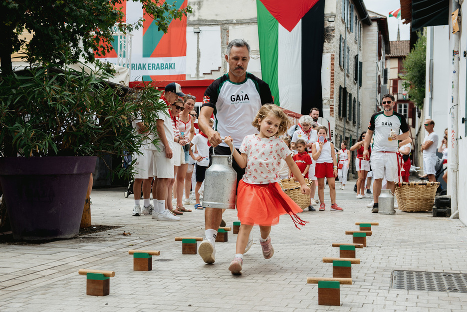 Place Patxa, la force basque s'est soudainement faite plus accessible. Place Patxa, la force basque s'est soudainement faite plus accessible.