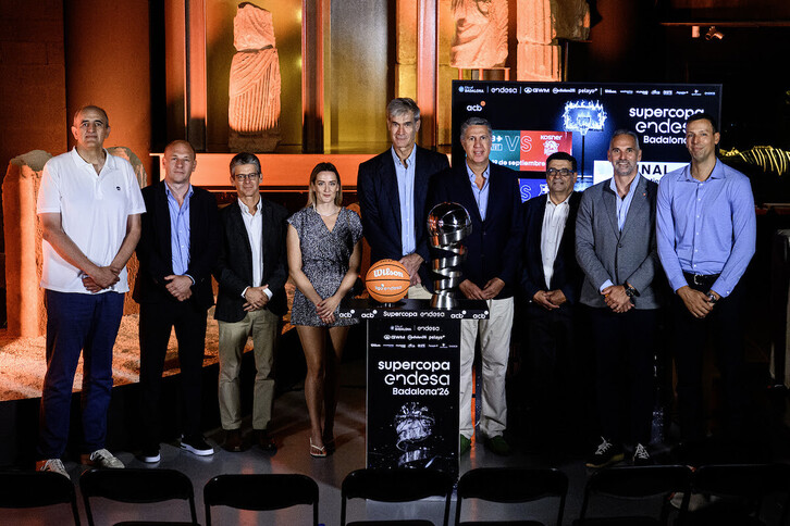 El sorteo de la Supercopa se ha llevado a cabo en Badalona.
