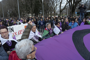 Mugimendu feministaren mobilizazioa Iruñean.