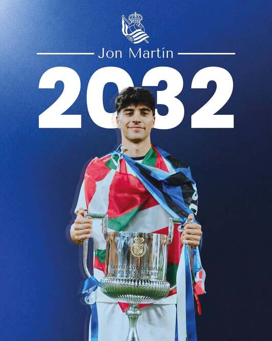 Jon Martinek 2032ra arte jarraituko du txuri-urdinez jantzita.