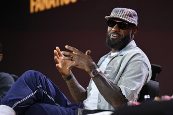 LeBron James aún se ve con fuerzas para luchar por otro anillo.