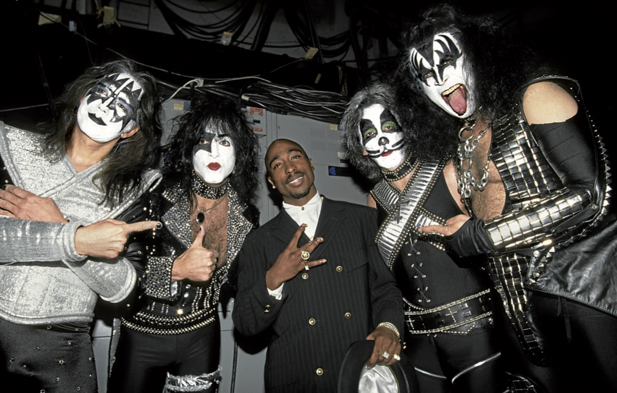 Con los componentes de Kiss, en la gala de los Grammy en 1996 en Los Ángeles. WireImage
