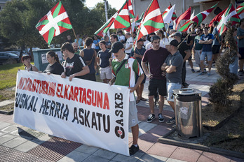 Este martes denunciaron las detenciones en Muskiz.