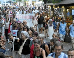Konstituzio plazatik abiatuta Donostiako erdigunera jo zuen mobilizazioak.