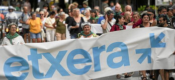 Sarek eta Etxeratek deitutako mobilizazioetako bat, atzo Gasteizen.