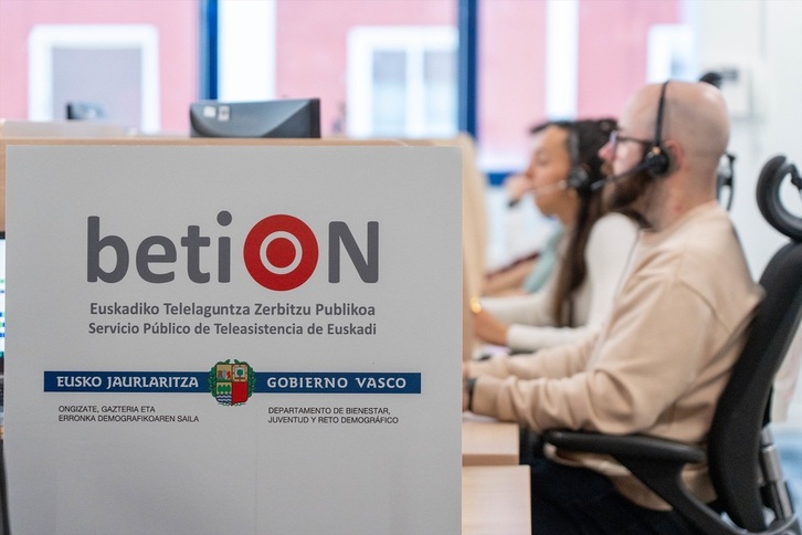 Trabajadores del servicio de teleasistencia betiON