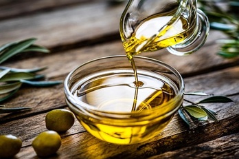 El consumo de aceite de oliva ha crecido en 2025, con precios más bajos que en 2024.