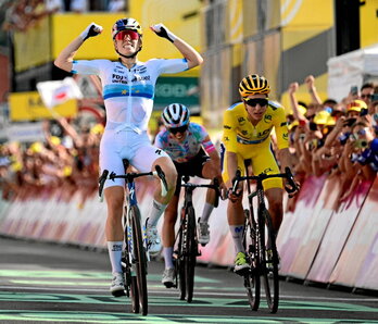 Demi Vollering fue la más rápida al sprint en la quinta etapa del Tour.