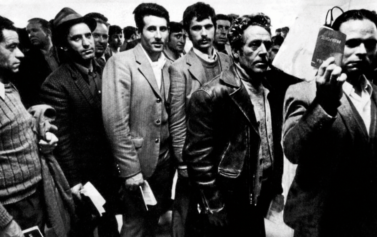 Pasaportearen kontrola mugan, Genevan. (Jean Mohr)