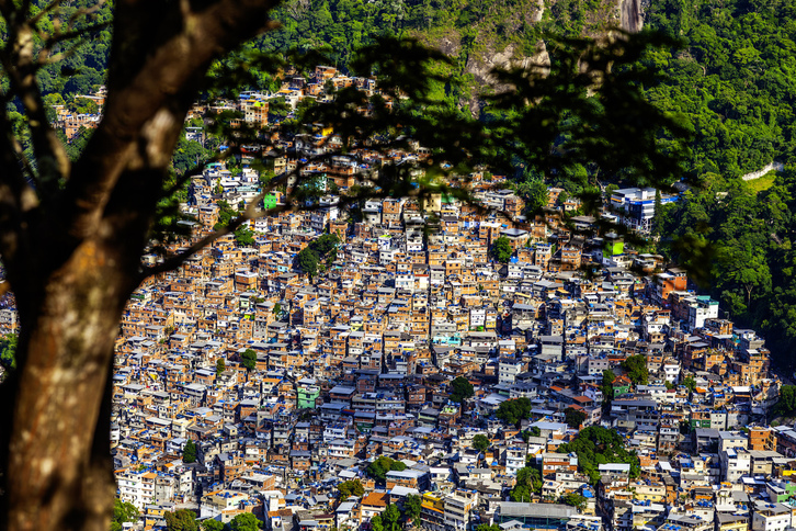 Rocinha favelaren panoramika.