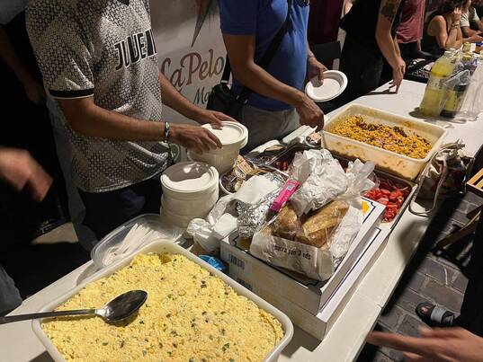 La cena solidaria se llevó a cabo ayer en Iruñea.