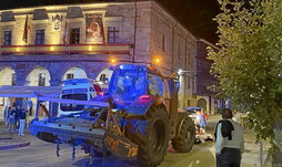 El accidente sucedió en la plaza principal.