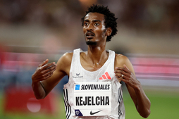 El etíope Yomif Kejelcha es una de las grandes estrellas actuales del fondo y ya posee el récord de 10.000 metros y la media maratón.