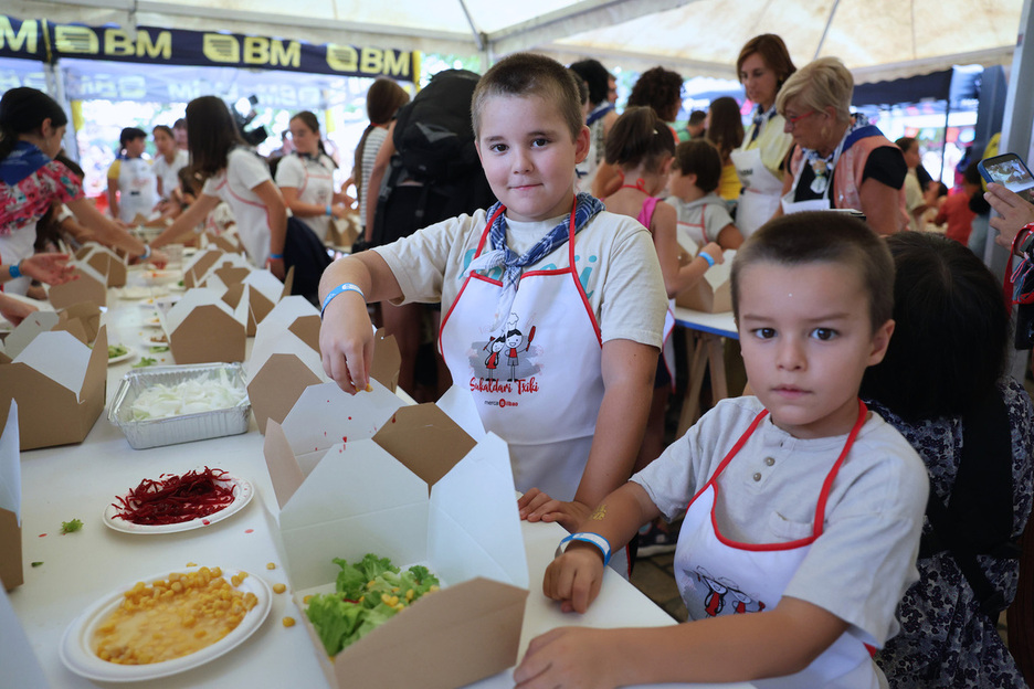 Gastrotxiki vuelve a llenar de cocina, aprendizaje y diversión el Arenal de Bilbo.