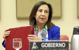 La ministra de Defensa, Margarita Robles, durante su comparecencia en el Congreso de los Diputados.
