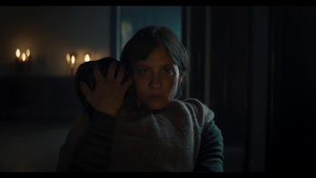 ‘El nido’ filmak Michelle Jenner du protagonista. 