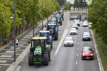 Imagen de la tractorada en Gasteiz.