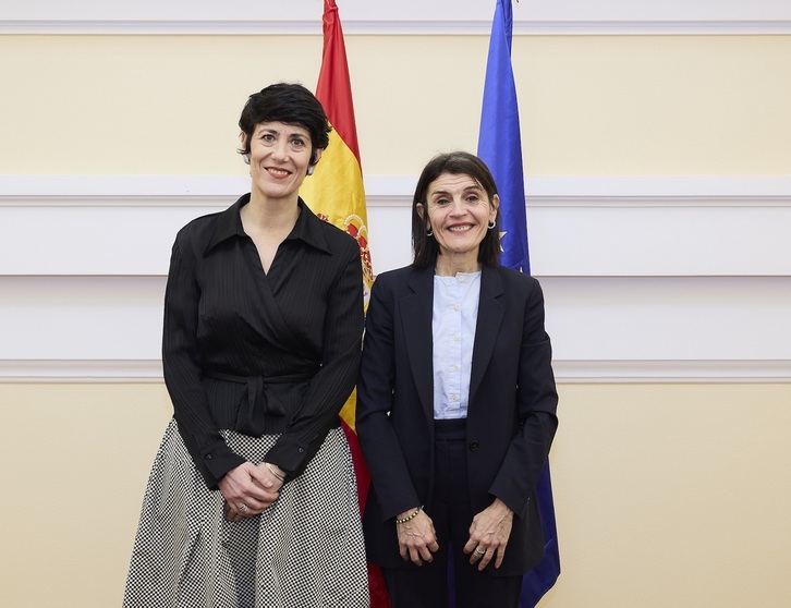 La ministra Saiz y la consejera Melgosa, en una reunión anterior sobre la regularización de migrantes.