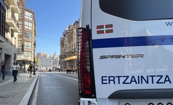 La Ertzaintza ha detenido al transportista que intentó estrangular a su esposa en dos ocasiones.