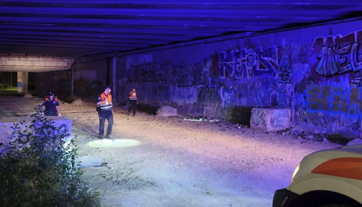La Policía Local y otros cuerpos y servicios de emergencia buscan al desaparecido por tercer día consecutivo.