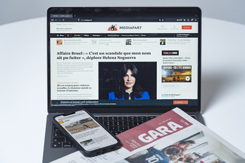 Mediapart, NAIZ eta GARA euskarriak, aliantza editoriala irudikatzeko.