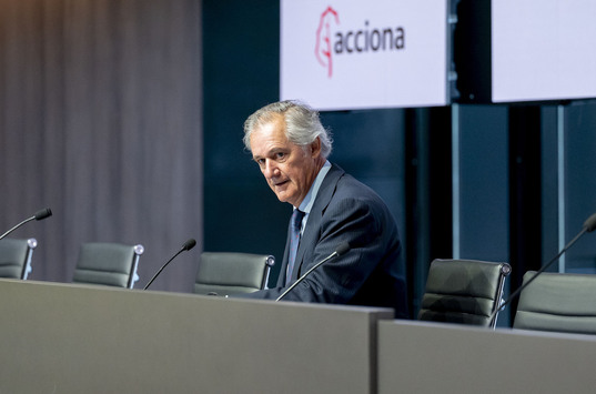 El presidente de Acciona ha declarado en el juzgado en Iruñea por no atender los requerimientos del Parlamento navarro.