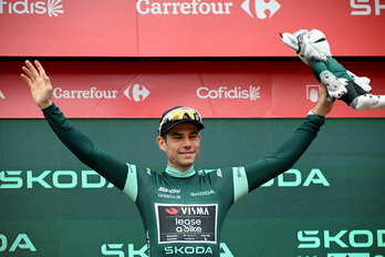 Van Aert seguirá vestido de verde.