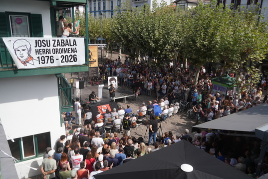Josu Zabala Erasuni omenaldia Hondarribian.