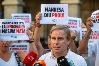  El portavoz de Vox en el Parlament, Joan Garriga, en una concentración en Manresa.
