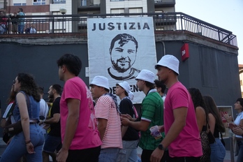 Manifestación celebrada este viernes en Santurtzi.