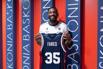 Kenneth Faried, en la presentación de este miércoles.