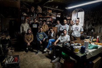 Kolektibo handia osatu du 20 urteko ibilbidean Broken Brothers Brass Bandek.