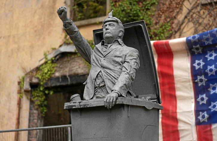 Donald Trump ez da botere estatubatuarraren gainean flotatzen duen aberrazio bat.