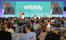 La militancia de EH bildu durante la Conferencia Política de ayer.