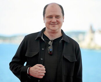 Mike Flanagan  zuzendari estatubatuarrak  «Carrie» dakar pantaila txikira.