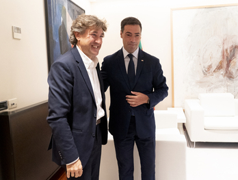 Eneko Andueza, PSE, junto al lehendakari, Imanol Pradales.